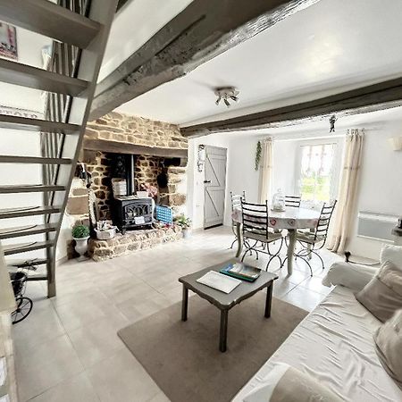 Chambres D'Hotes La Clef Des Champs Montpinchon Экстерьер фото