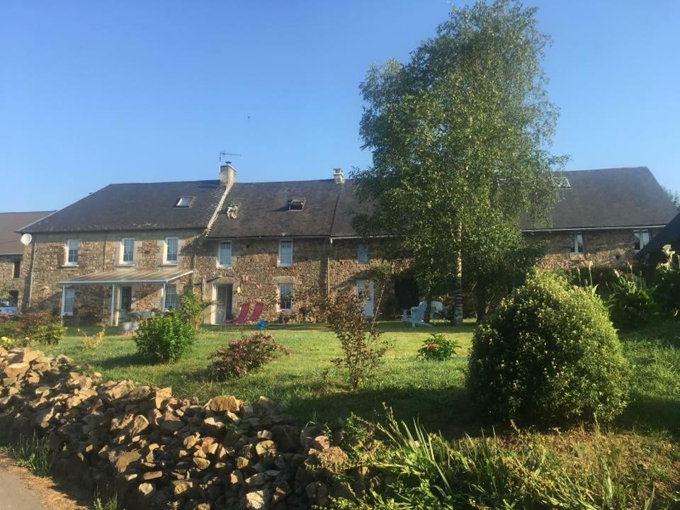 Chambres D'Hotes La Clef Des Champs Montpinchon Экстерьер фото